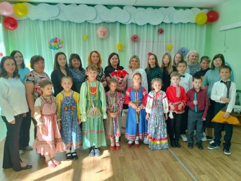  Поздравление от ДШИ "Лира "