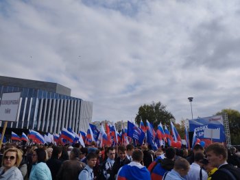 Митинг-концерт: "Своих не бросаем!"