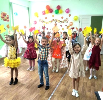 12 октября прошел утренник "Царица Осень"